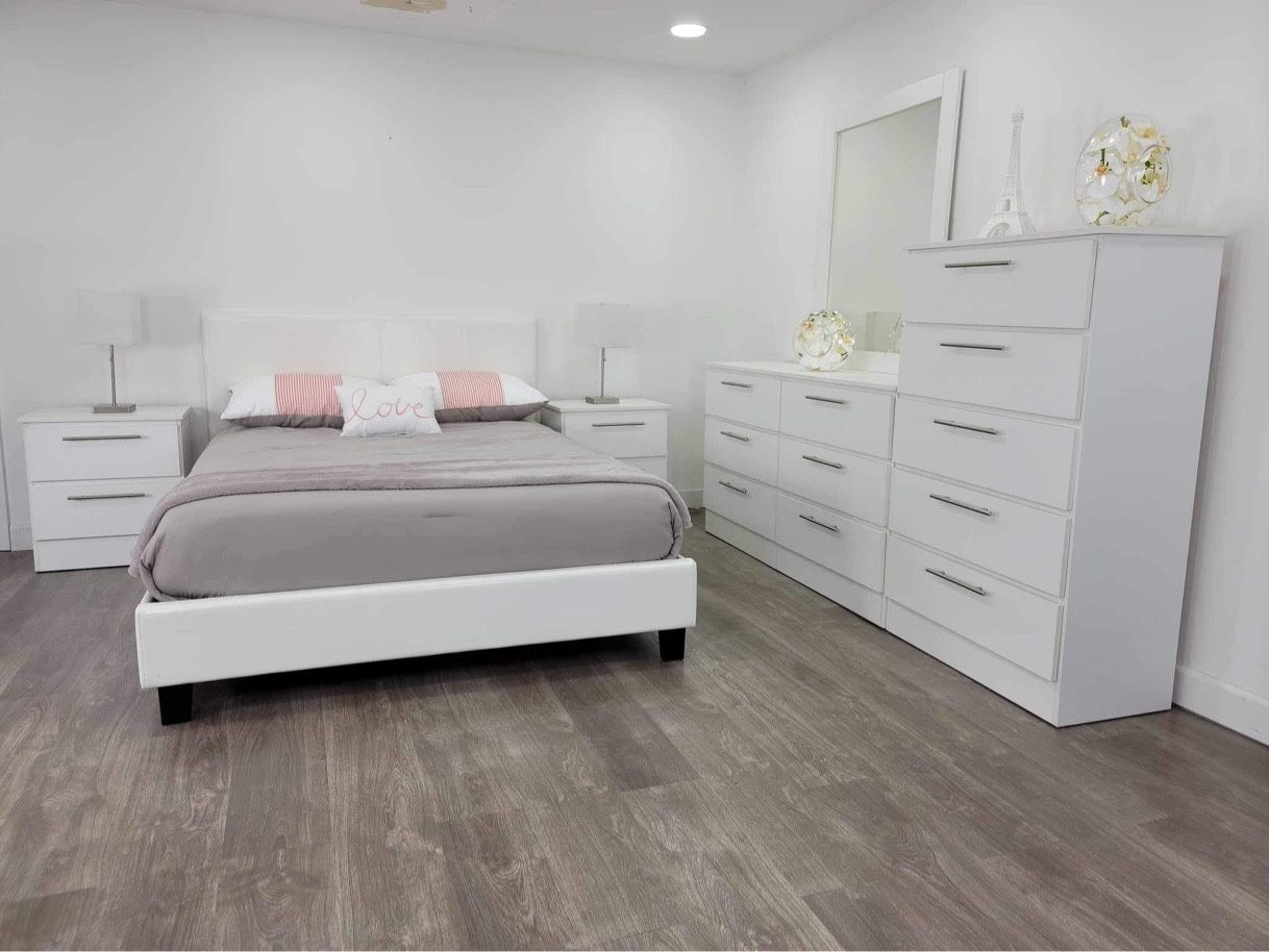 Brand New Queen Bedroom Set with Mattress / Juego de Cuarto Queen con Colchón Nuevo a Estrenar …. Fast 🚚