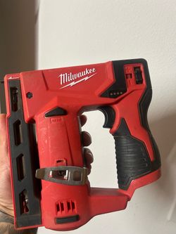 Milwaukee M12 12-Volt Lithium-lon Cordless 3/8 in. Crown Stapler (Tool-Only)