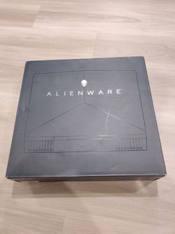 Alienware 13 R3 with the 13.3" QHD OLED tou