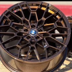 20”  Bmw  427 M wheels  Hennessy Bronze Edition  9.5 Rears 8.5 Fronts  Offset 37 Rears 26 Fronts  —1710$ cash and carry — Limited Edition  Financing A