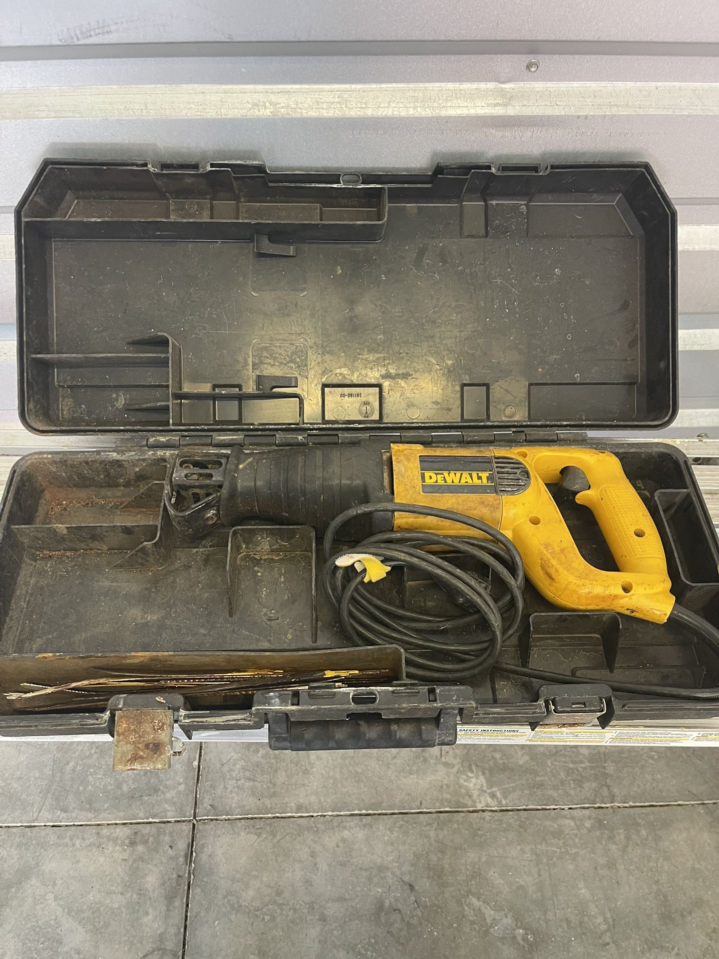 Dewalt