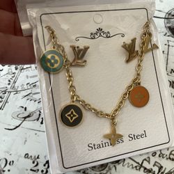 Necklace and earrings