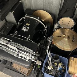 Yamaha Stage Custom Birch Drum set Raven Black (ENTIRE SET-drums carpet included
