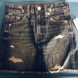 Brand New Girls Size 6 Gap Skirt