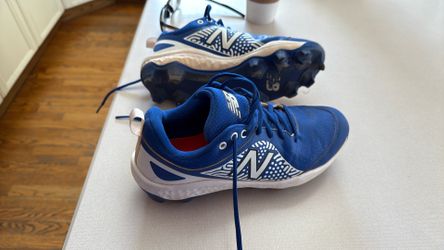 Women’s Molded Softball Cleats