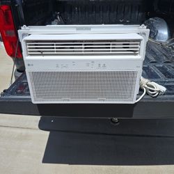 350 Or Best Offer.  Brand New Ac Unit 