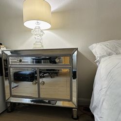 2 Mirrored Night Stands
