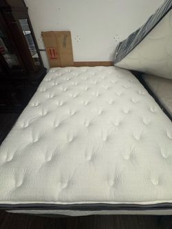 Queen bed