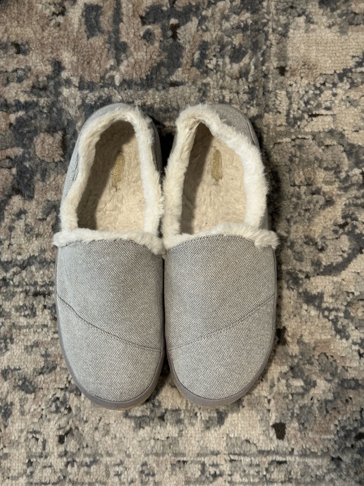 TOMS Fleece Lined Shoes, Cotton/Polyester Blend, Dove Gray, Size 10 Women’s