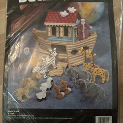 NEW IN SEALED BAG BUCILLA NOAHS ARK PLASTIC CANVAS KIT