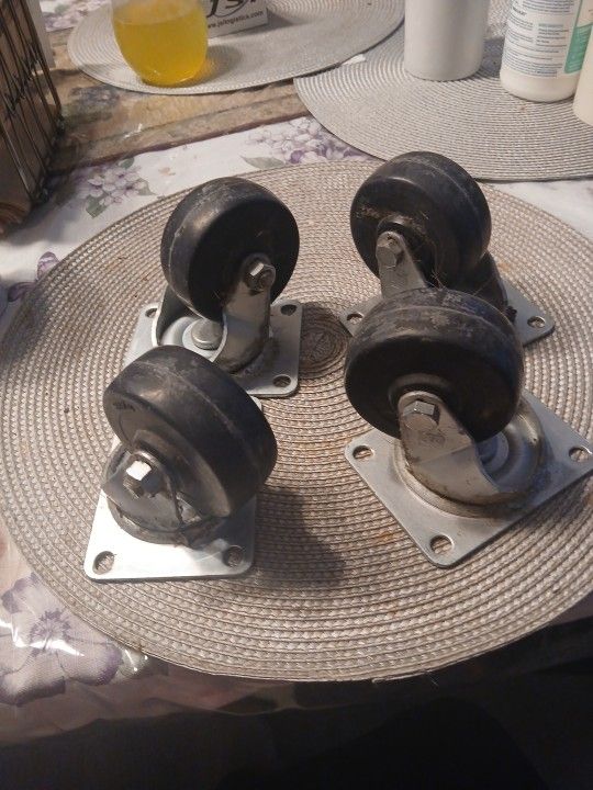 Bolt On Swivel Casters Set Of 4