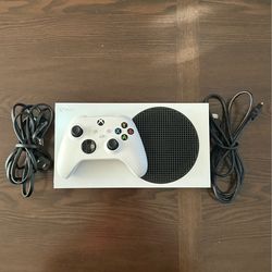 Xbox Series S 512GB - Great Condition - All Cords Included