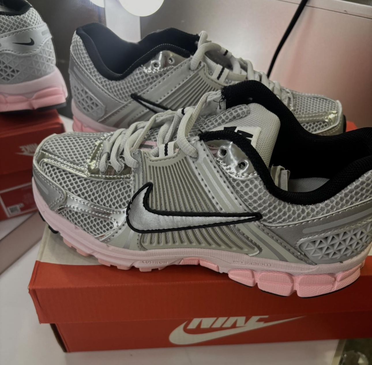 Nike Vomero 5s Dust Pink