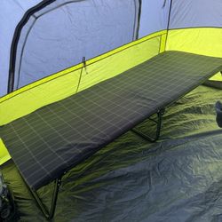 Coleman ComfortSmart Deluxe Folding Camp Cot with Sleeping Pad