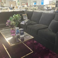 Black Sectional 🩷🖤 $1,699