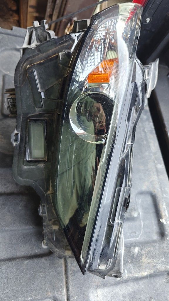 2019-21 Mazda 3 Right/Passenger Side Headlight 
