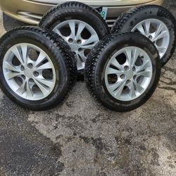 195/65/15 studded nokians mounted on 5x114.3 Toyota rims