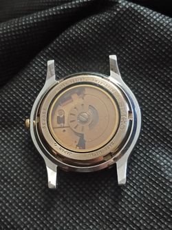 vintage Seiko 7M22-8A29 Kinetic Quartz AGS watch