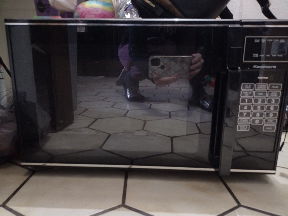 Vintage Kenmore Solid State Microwave for Sale in Riverview, FL OfferUp