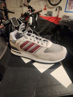 Adidas New IN Box
