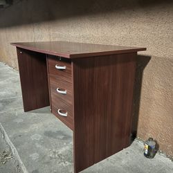 office desk 