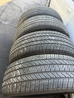 Tires 255/65/18 Brigstone Great Condition 