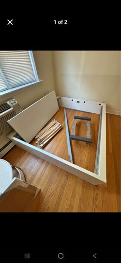 Queen frame
