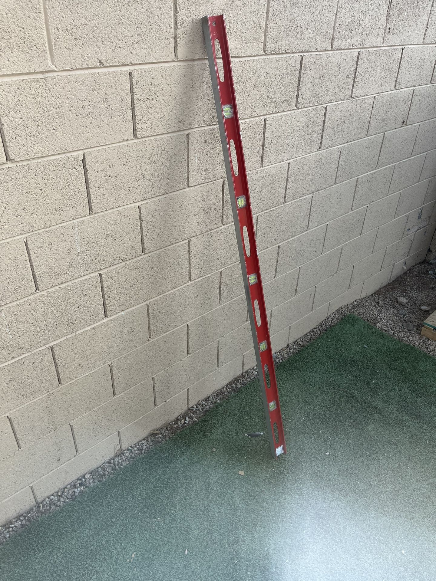 6 Foot Level