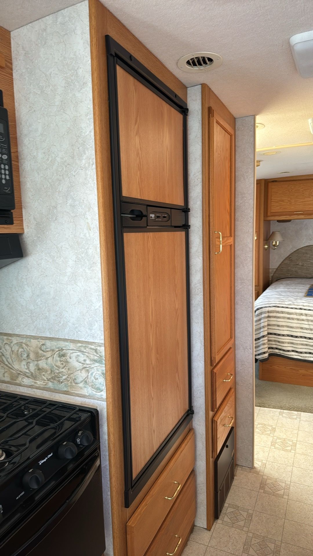 2004 Winnebago Sightseer
