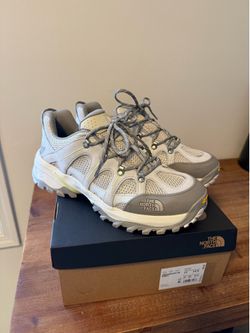 MEN The North Face Hedgehog 06 RVST Shoe Stone Beige