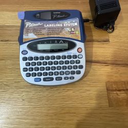 Brother P-Touch PT-1750 Electronic Label Maker Printer With Cord - Tested