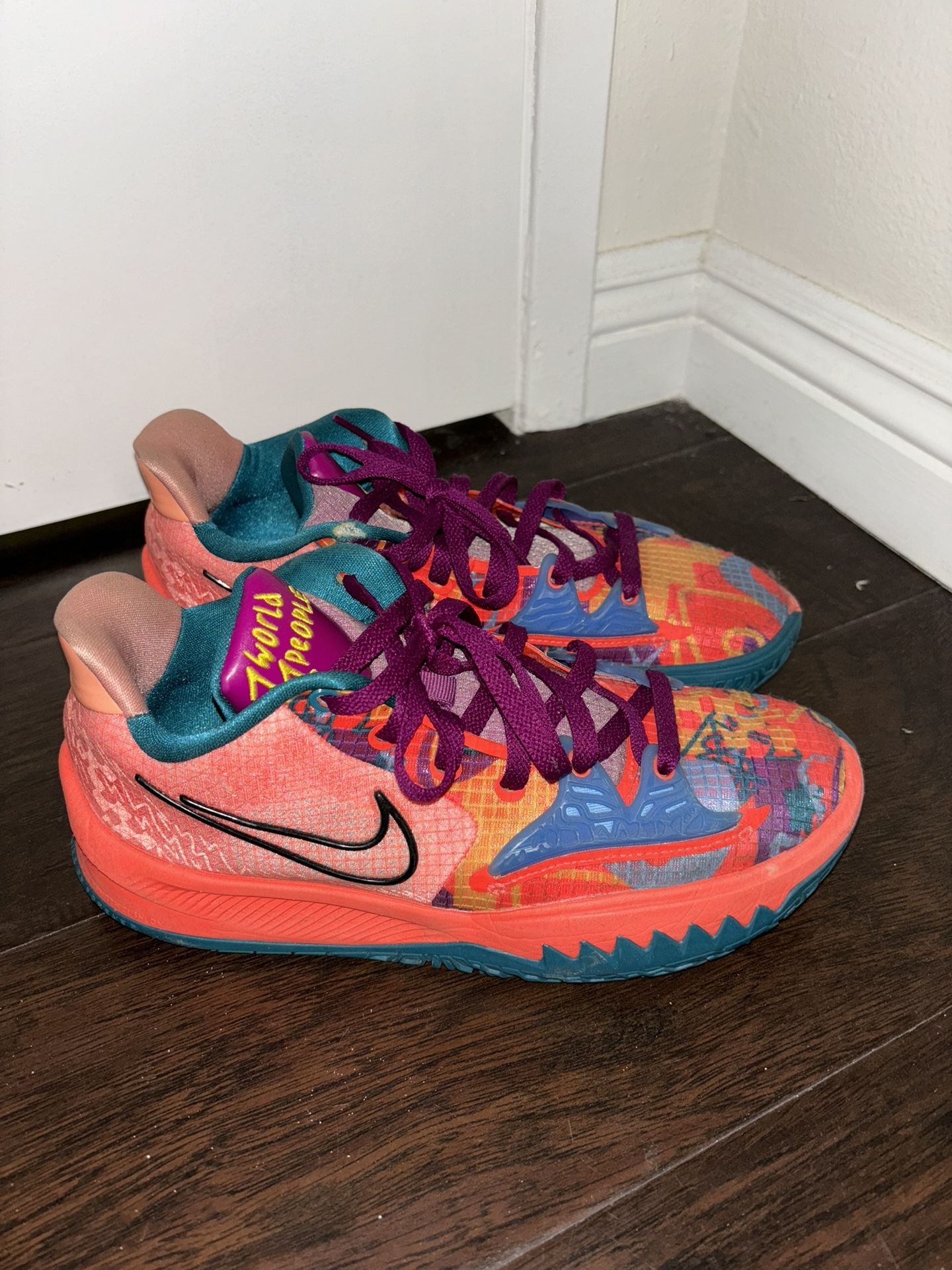 Nike Kyrie 4 Low Bright Crimson Aquatone