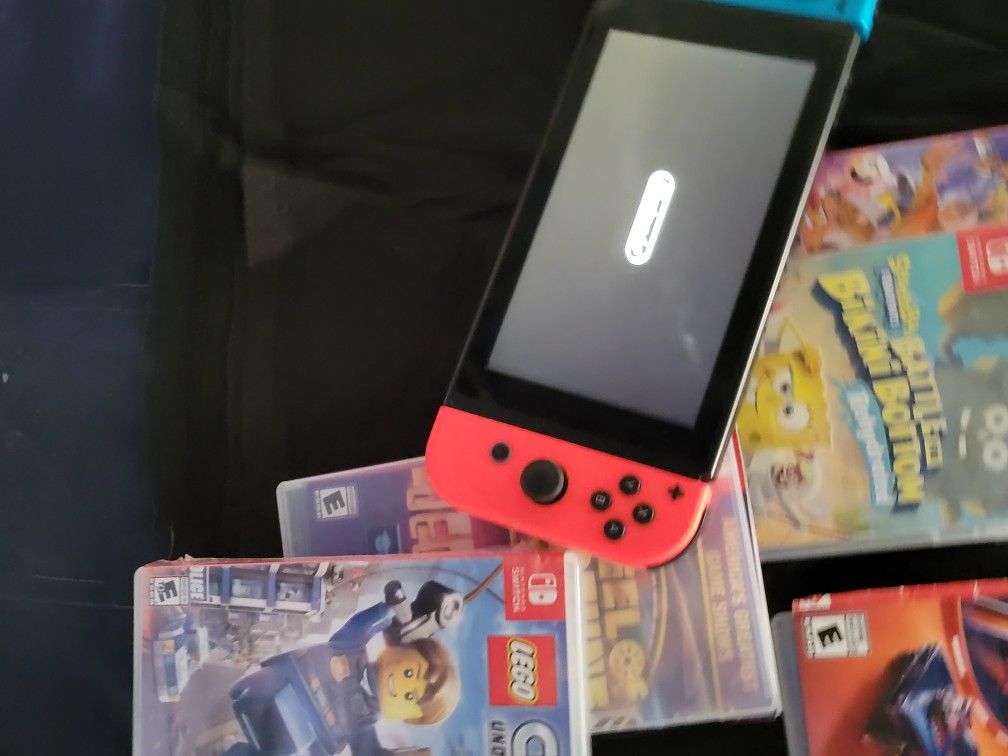 Nintendo Switch + 6 Games