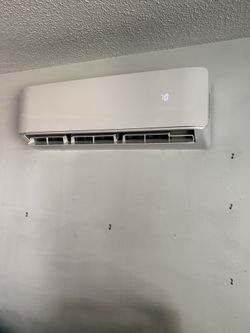 new mini split AC / HEAT pumps