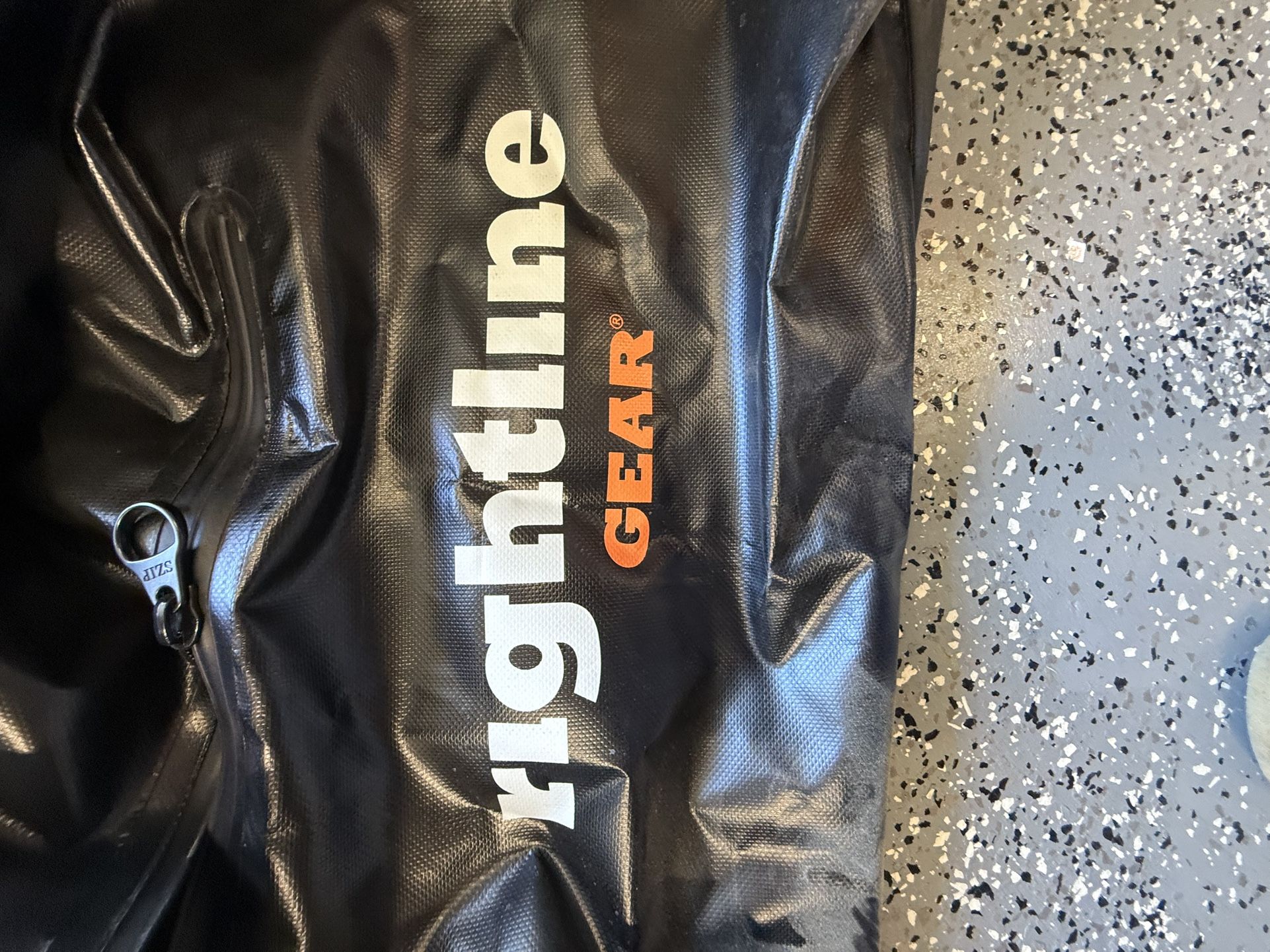 Right line Gear 2 Sport Car Top Carrier