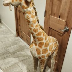 LARGE 1960'S STEIFF STUDIO GIRAFFE