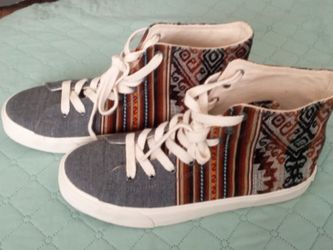 New, Size w7/m9