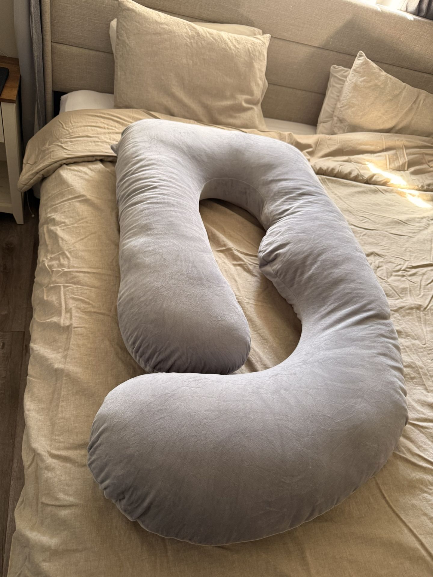 Maternity Pillow - Brand New