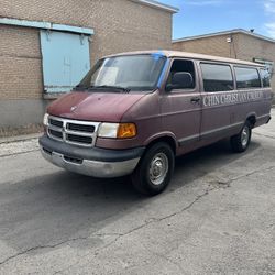 2001 Dodge Ram Wagon