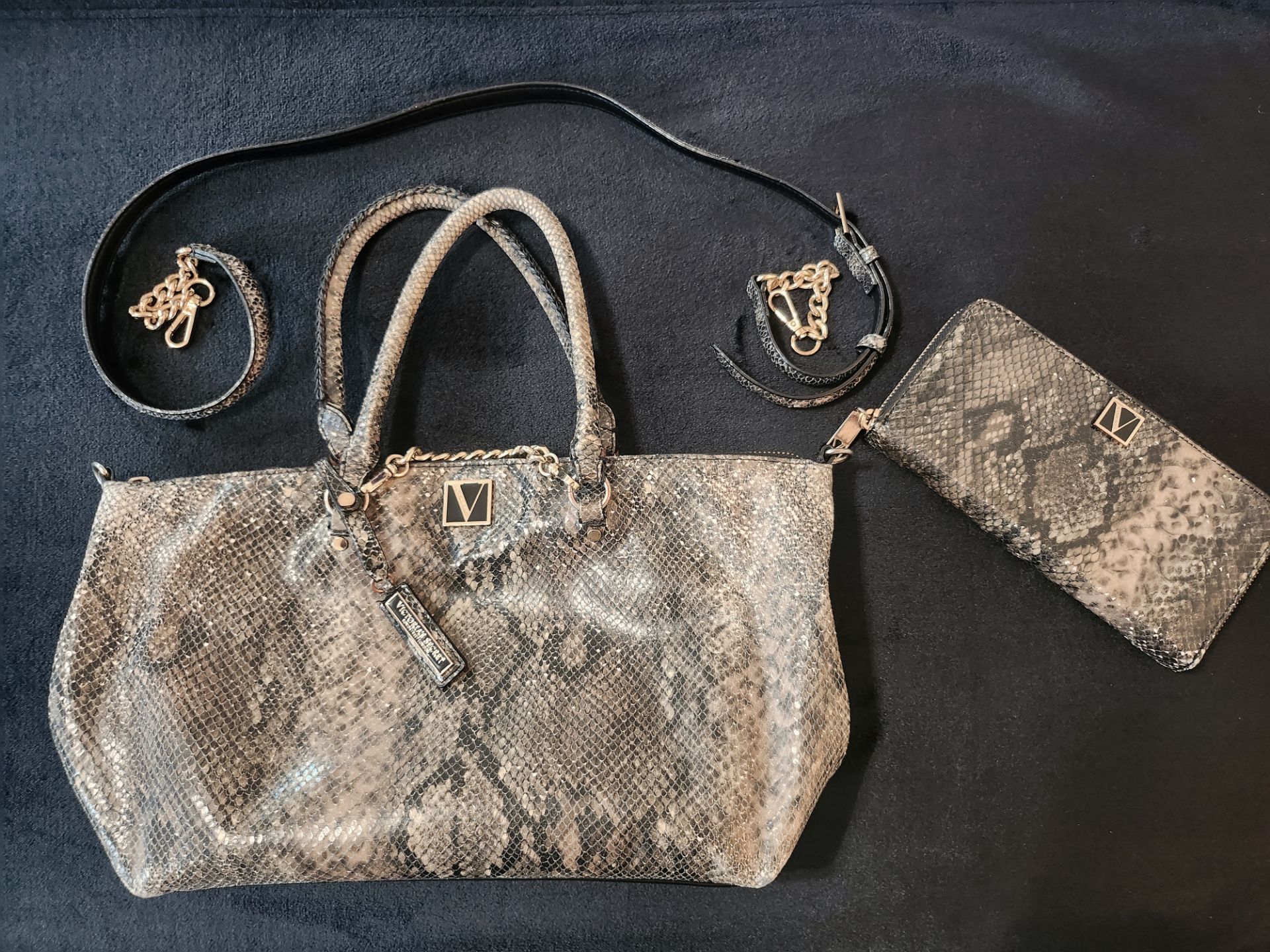 Victoria Secret Purse / Wallet