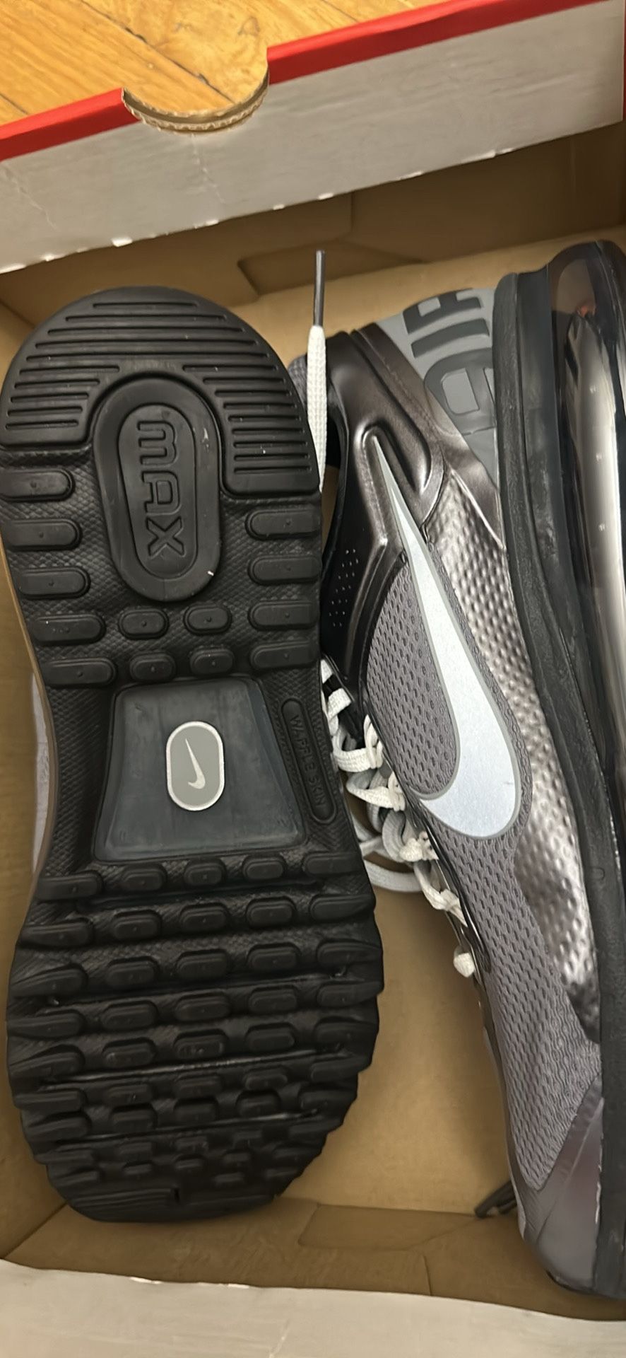 Oh Air Max 2013 Rare Men Size 9 Rare Collectible