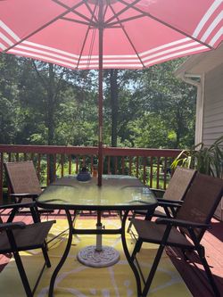 Outdoor Patio Table Set with Umbrella