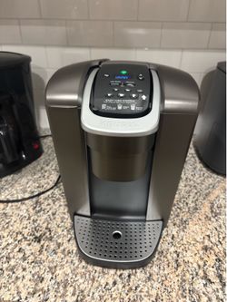 Keurig K-Elite Single Serve Coffee Maker – Strong Brew & Iced Coffee, 75oz Reservoir