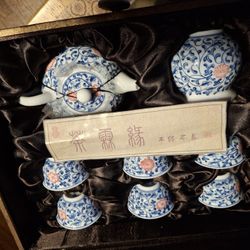  SUPER NEAT LOOKING VINTAGE ASIAN Tea Set Blue And White  NEVER BEEN USE  