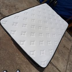 Pillow Top Full Size Mattress