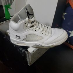 NIKE AIR JORDAN RETRO 5 SIZE 12