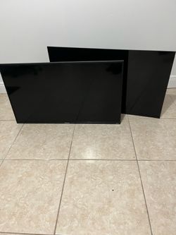 universal controllers two small smart TVs 32 inch and 36inch with universal controllers