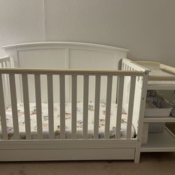 Crib With Changing Table And Mattress 