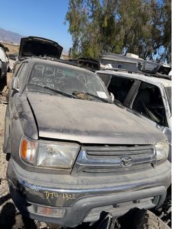 2000 toyta 4runner for parts only