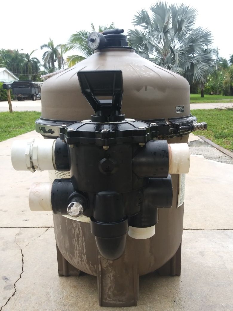 Hayward ProGrid 2420 DE Filter. With Selecta flo multiport valve